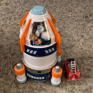 Space Adventure Rocket 25 Pcs  Playset Ryan’s world rocket ship 20 figures lot